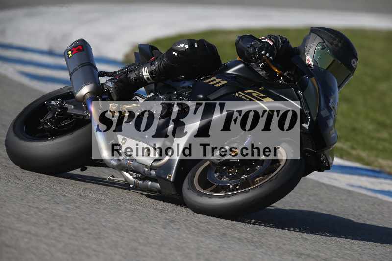 /Archiv-2024/02 29.01.-02.02.2024 Moto Center Thun Jerez/Gruppe schwarz-black/111